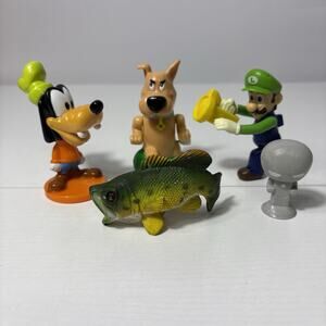 Random Small Figures Toy Lot 5 Toys Bin5